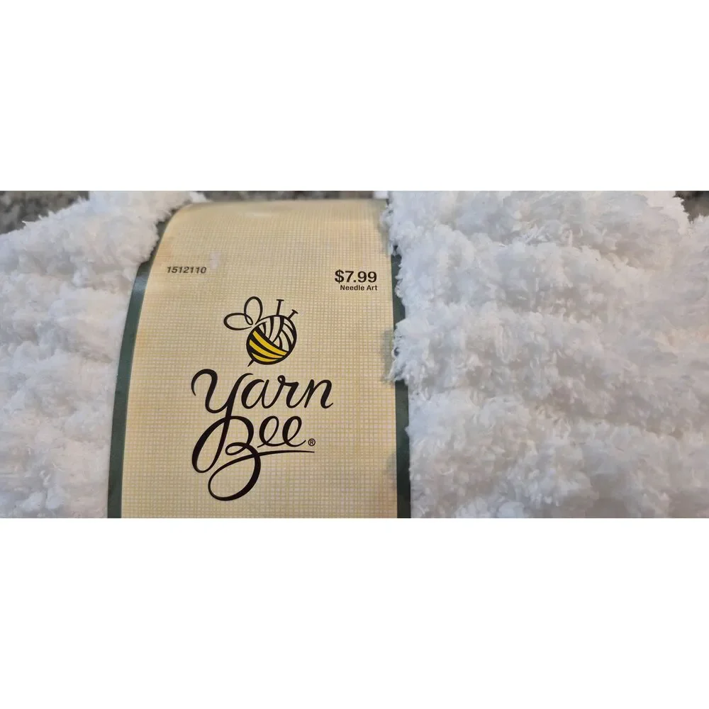 Yarn Bee Eternal Bliss Yarn - White (Jumbo Weight) NEW NWT